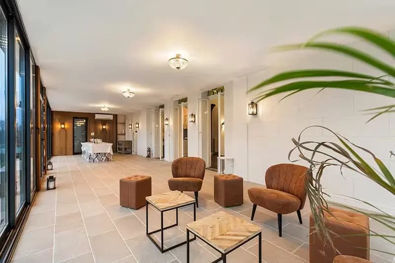 Interieur Kasteel Haksberg: sfeervolle feestzaal voor events
