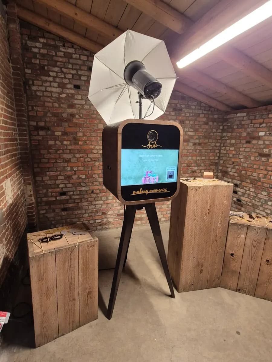 Photobooth van Flitsbak in actie tijdens een trouwfeest in Prinsenhof Herenthout