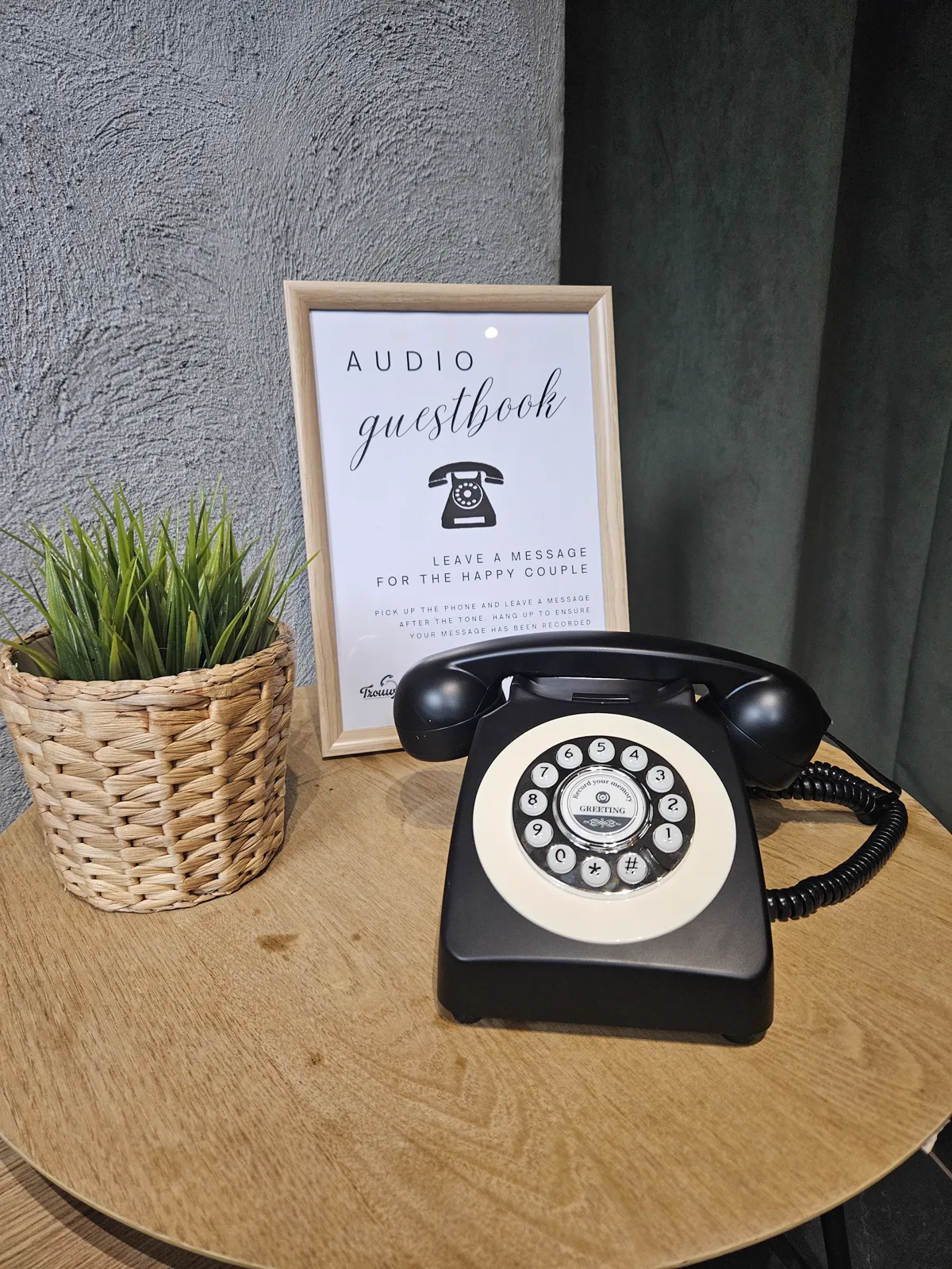 Zwarte trouwfoon met audio gastenboek-kader